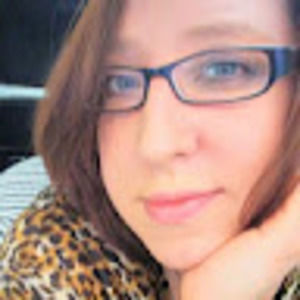 Meet your Posher, Caressa